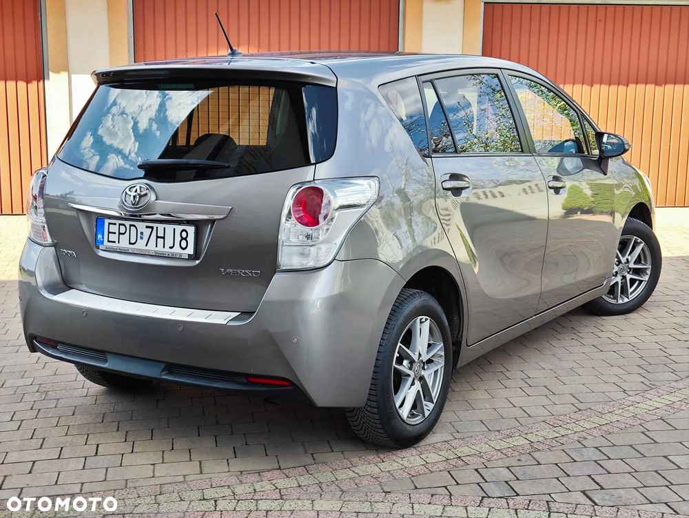 Toyota Verso 1.8 Premium EU6 - 4