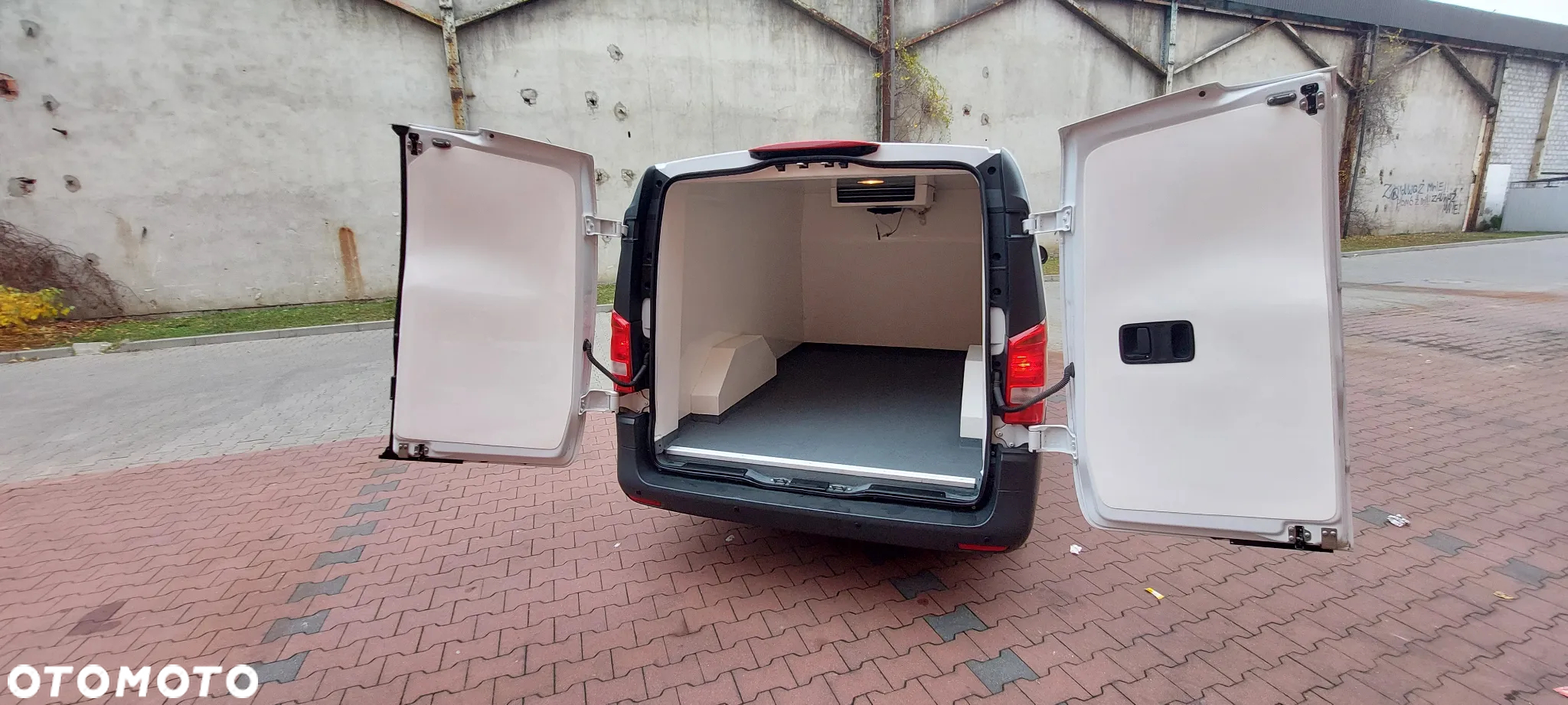 Mercedes-Benz Vito L2 - 10