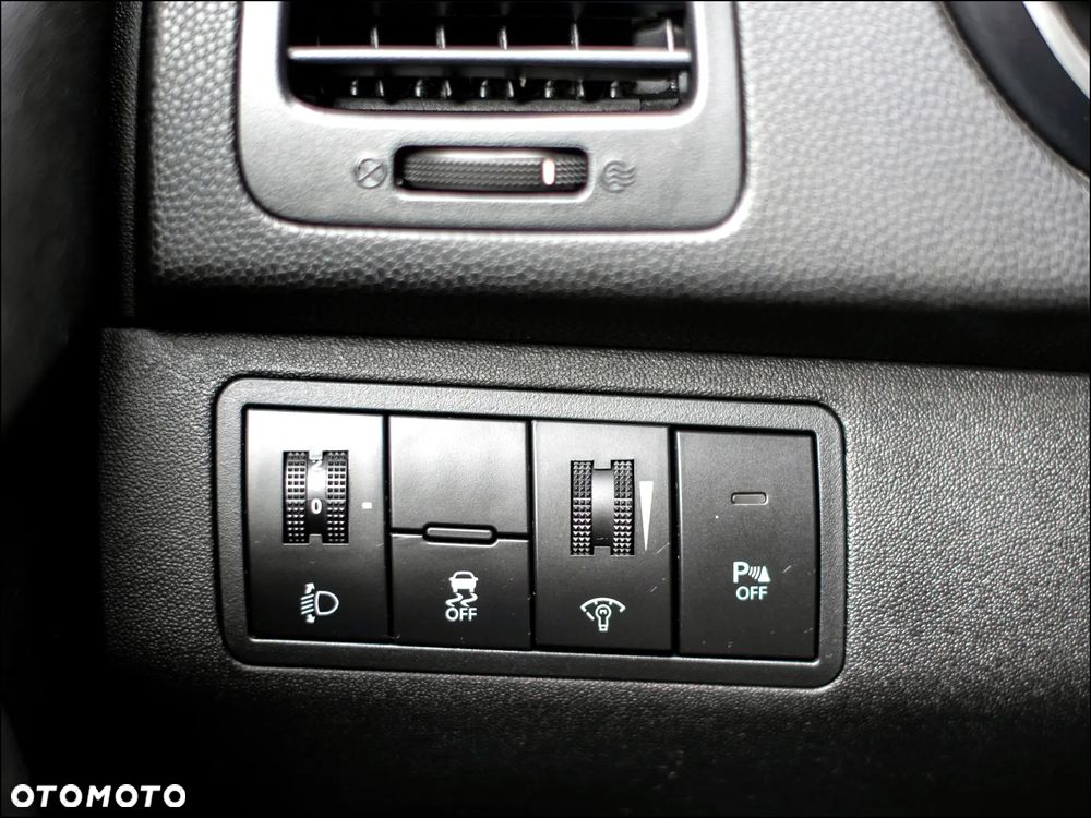 Kia Venga - 33