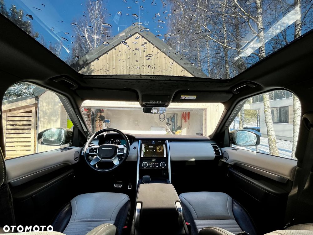 Land Rover Discovery 2.0 P300 R-Dynamic SE - 24