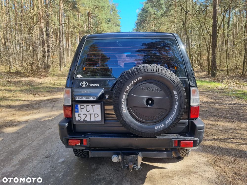 Toyota Land Cruiser - 10