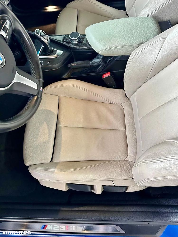 BMW M2 M235i xDrive AT - 12