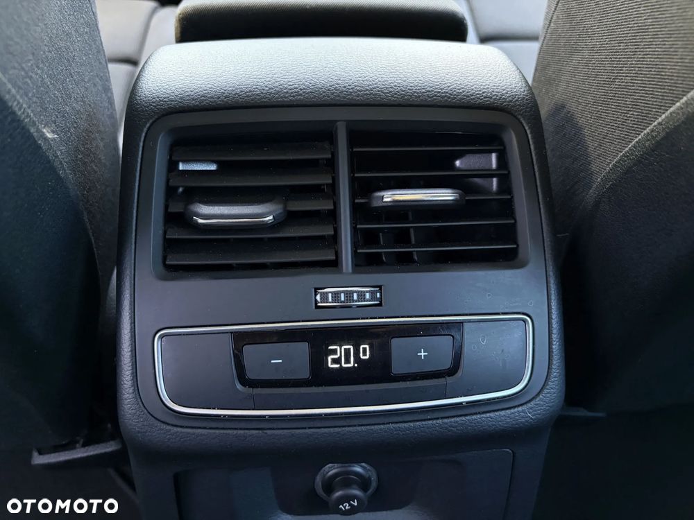 Audi A4 Avant 40 TFSI S tronic - 35