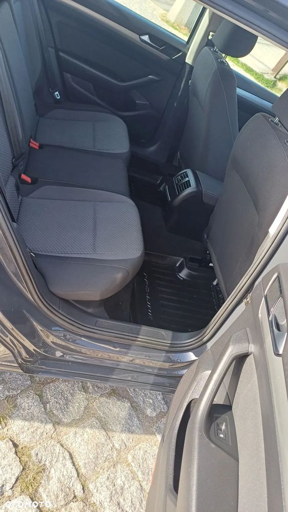 Volkswagen Passat 2.0 TDI EVO Essence - 16