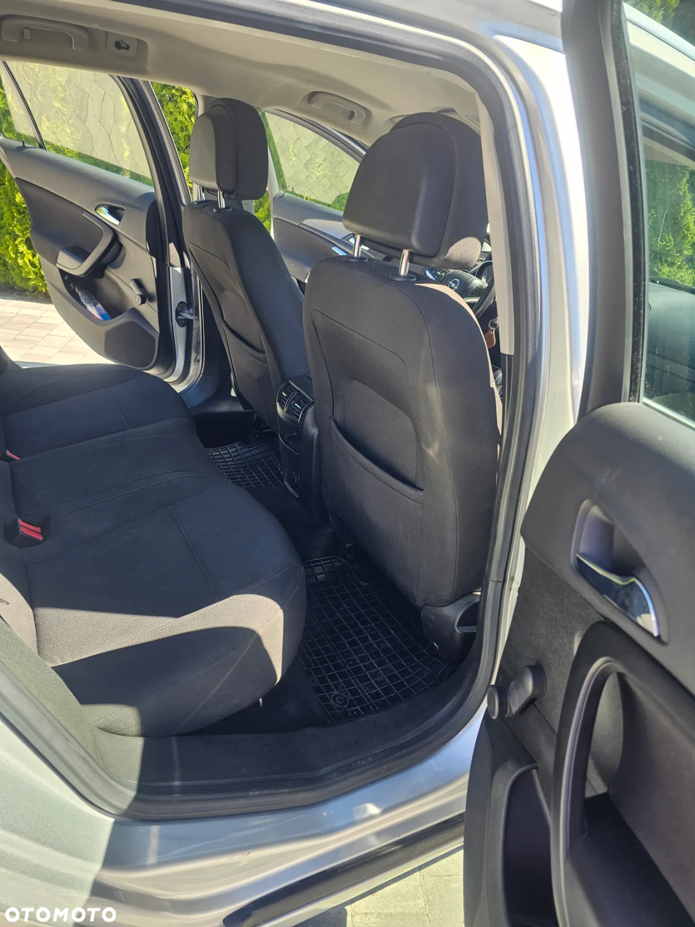 Opel Insignia - 21