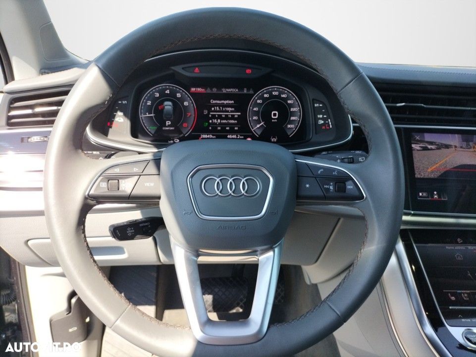 Audi Q7 - 11