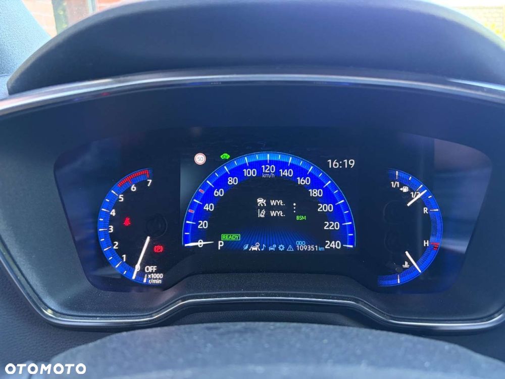 Toyota Corolla 1.8 Hybrid Executive - 13