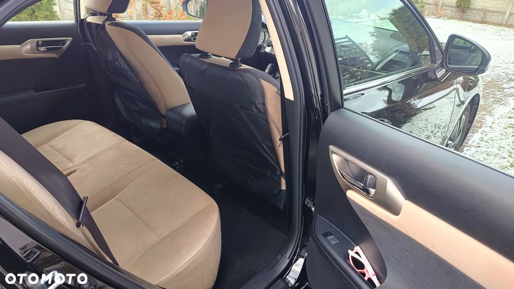 Lexus CT 200h Business Edition - 9