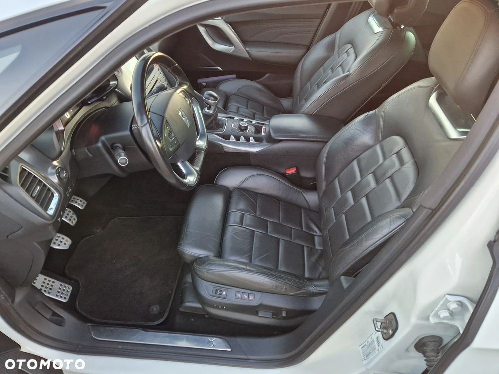 Citroën DS5 THP 200 SportChic - 11