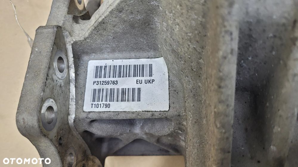 VOLVO XC60 2.4 D5 MOST REDUKTOR PRZEKŁADNIA PRZÓD - 7
