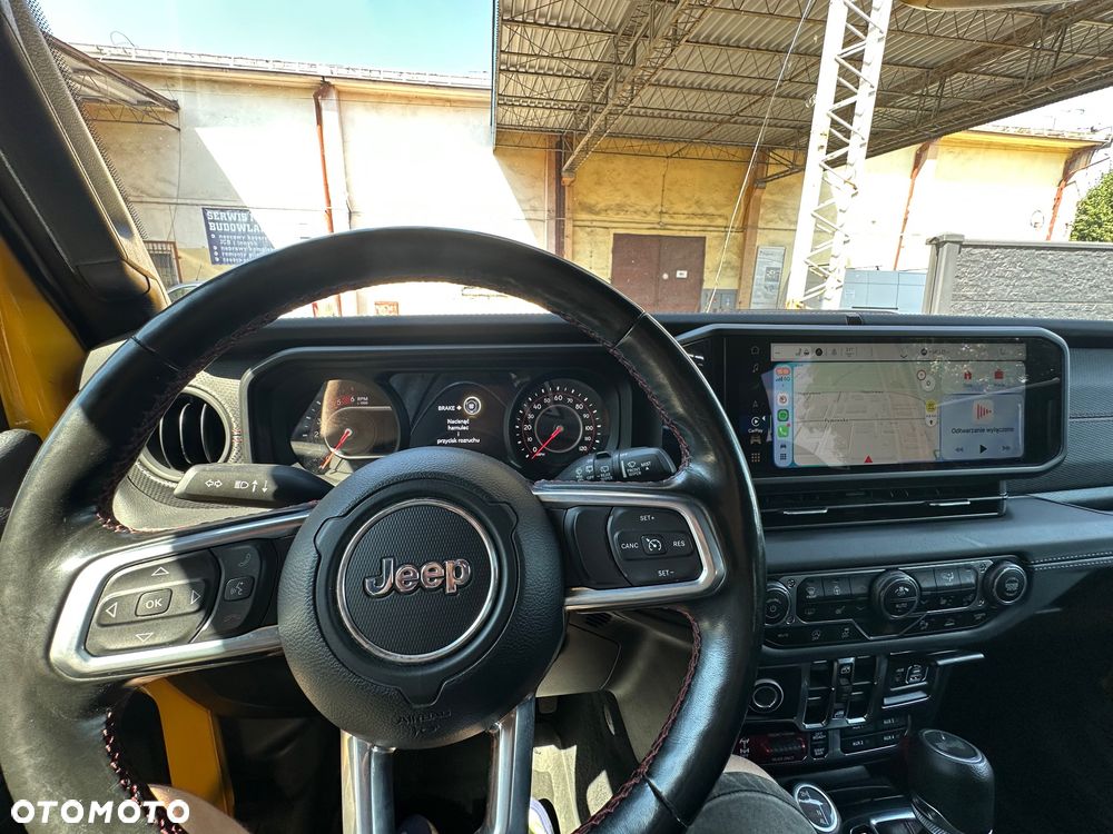 Jeep Wrangler - 11