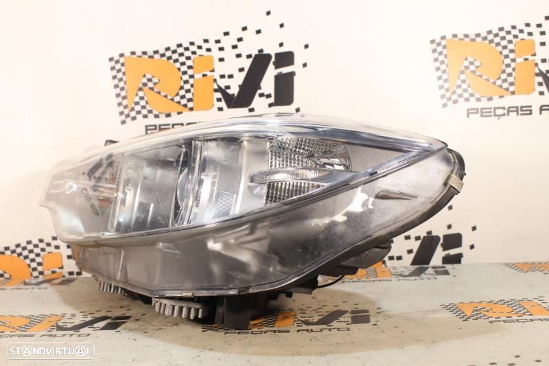 Ótica / Farol Esquerdo Bmw 4 Gran Coupe (F36)  7387541 / 03012827100 / - 2