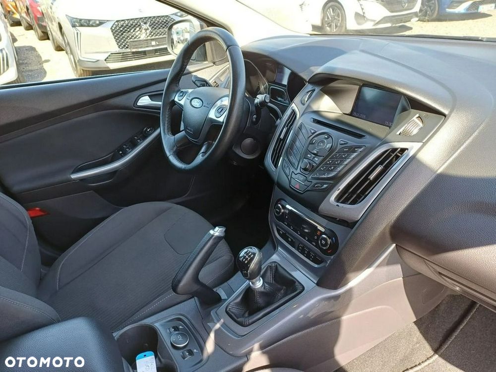 Ford Focus 1.0 EcoBoost STart-Stopp-System TITANIUM - 12
