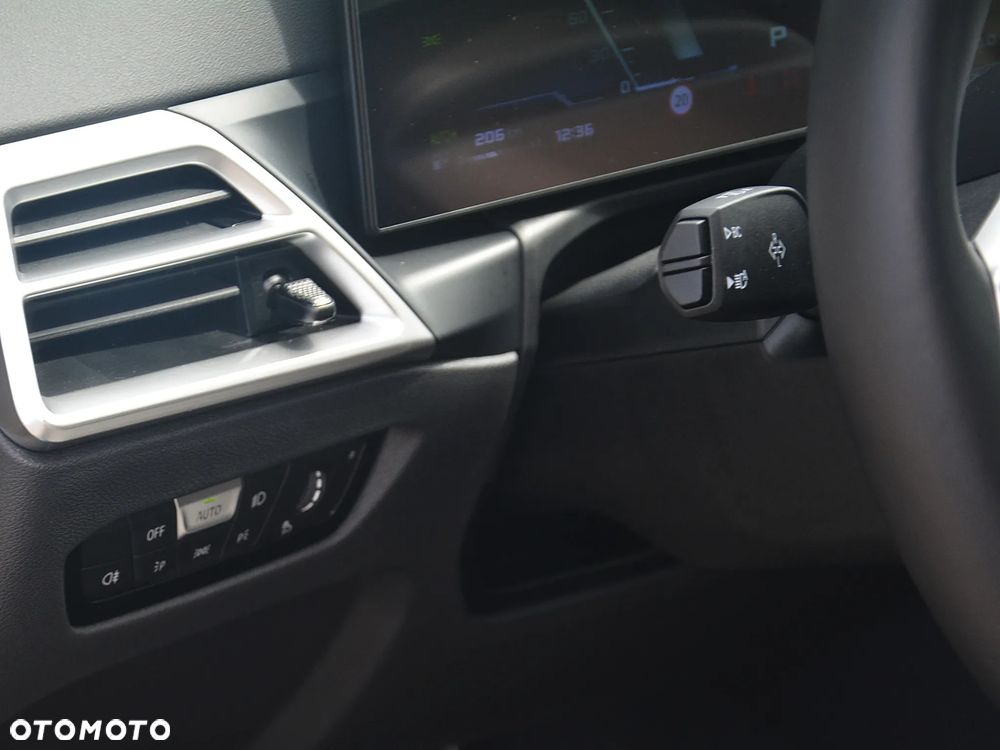 BMW Seria 4 M440i xDrive mHEV - 17