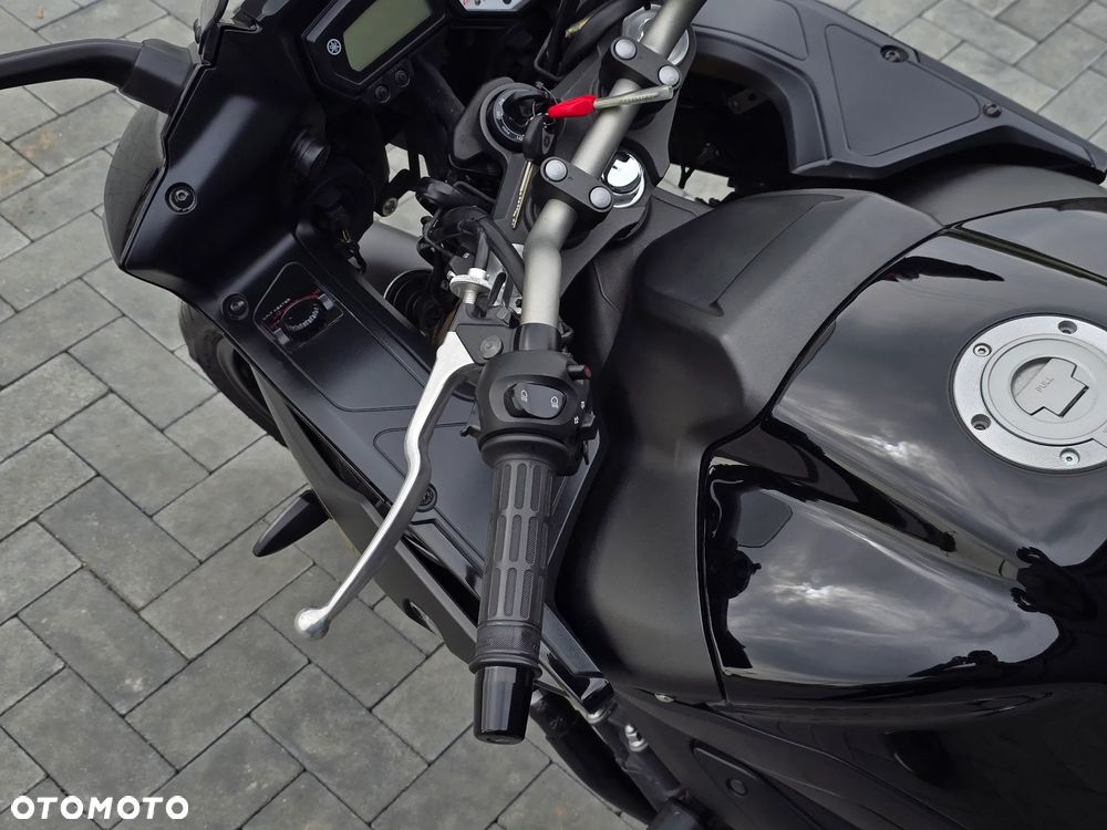 Yamaha FZ8 - 31