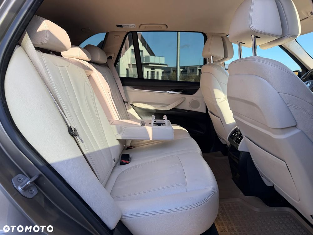 BMW X5 xDrive25d - 14