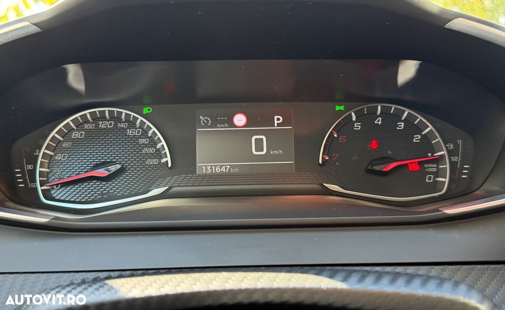 Peugeot 2008 - 11