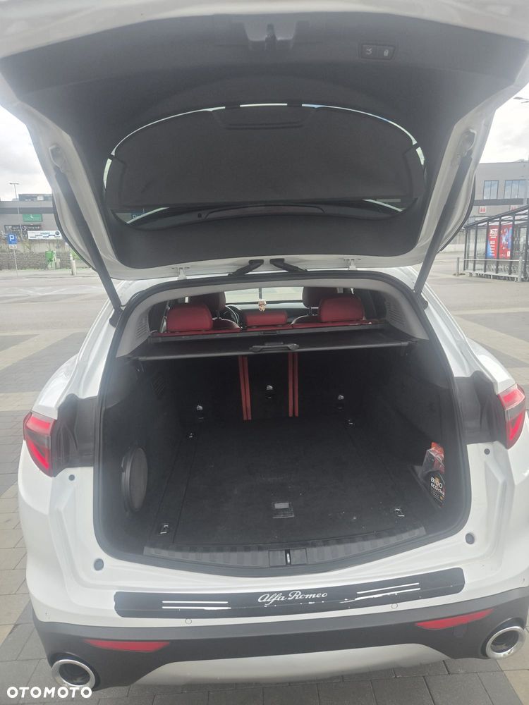Alfa Romeo Stelvio 2.0 Turbo Super Q4 - 29