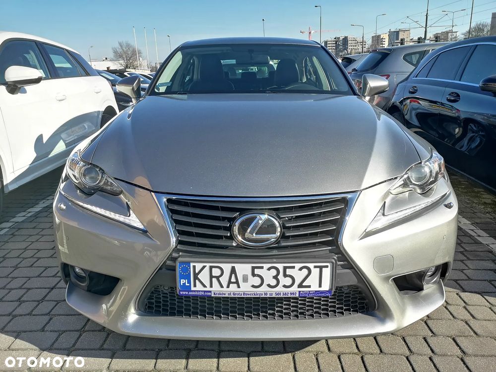 Lexus IS 200t Executive Line - 3