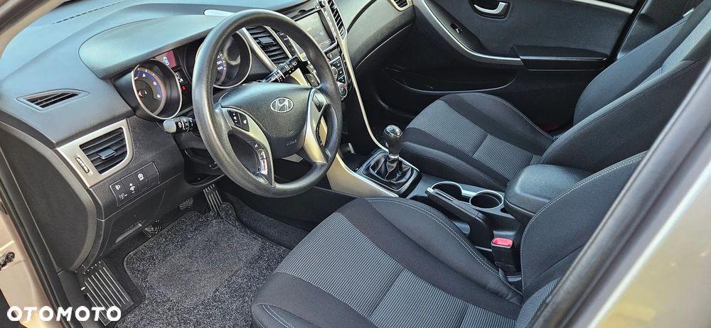 Hyundai i30 1.6 CRDi Comfort - 12