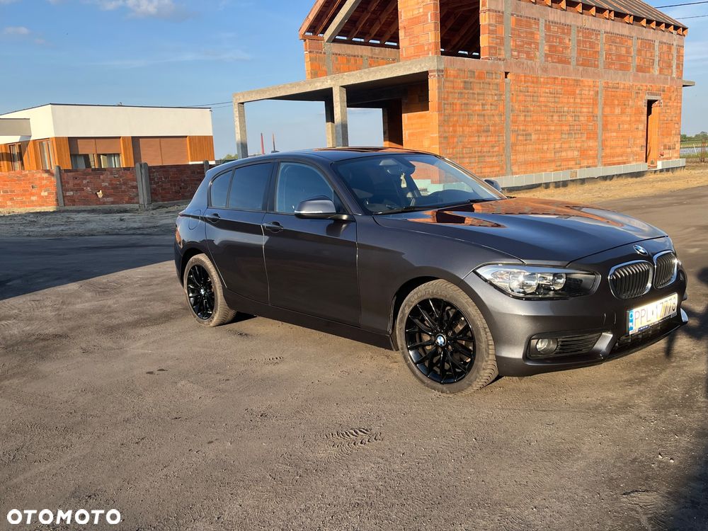 BMW Seria 1 120i - 10