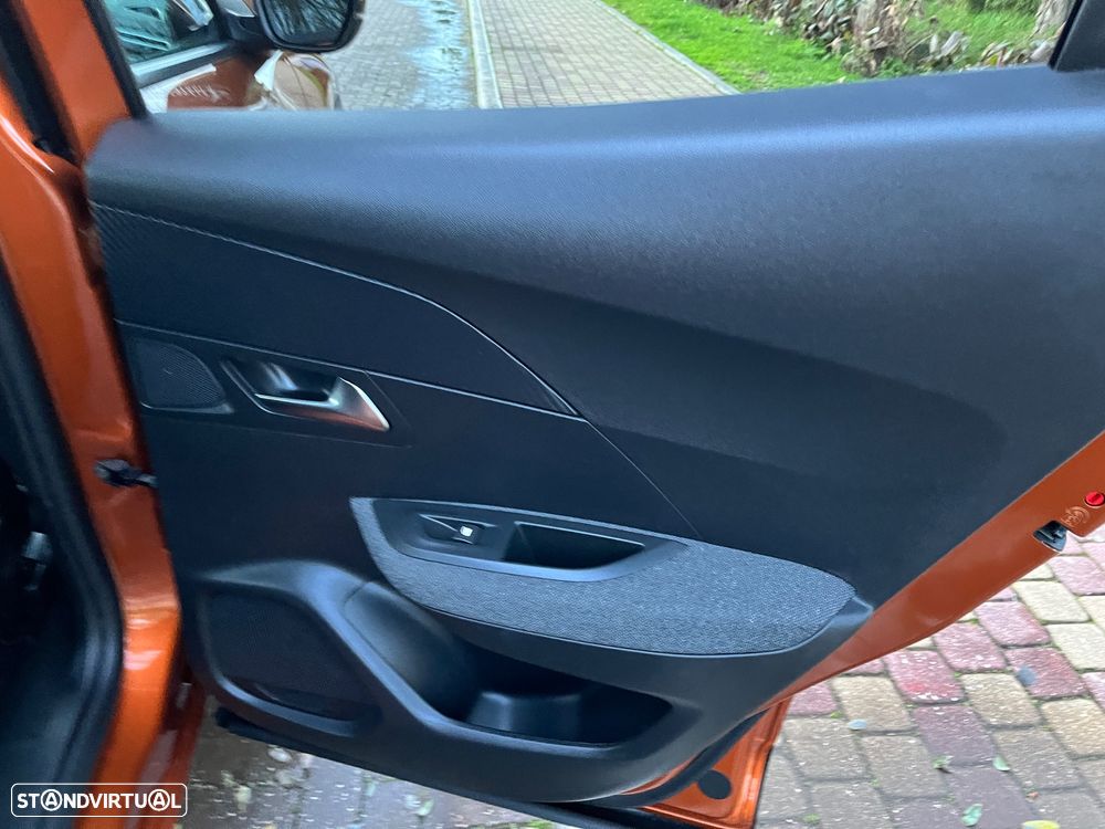 Peugeot 2008 PureTech 100 Style - 29