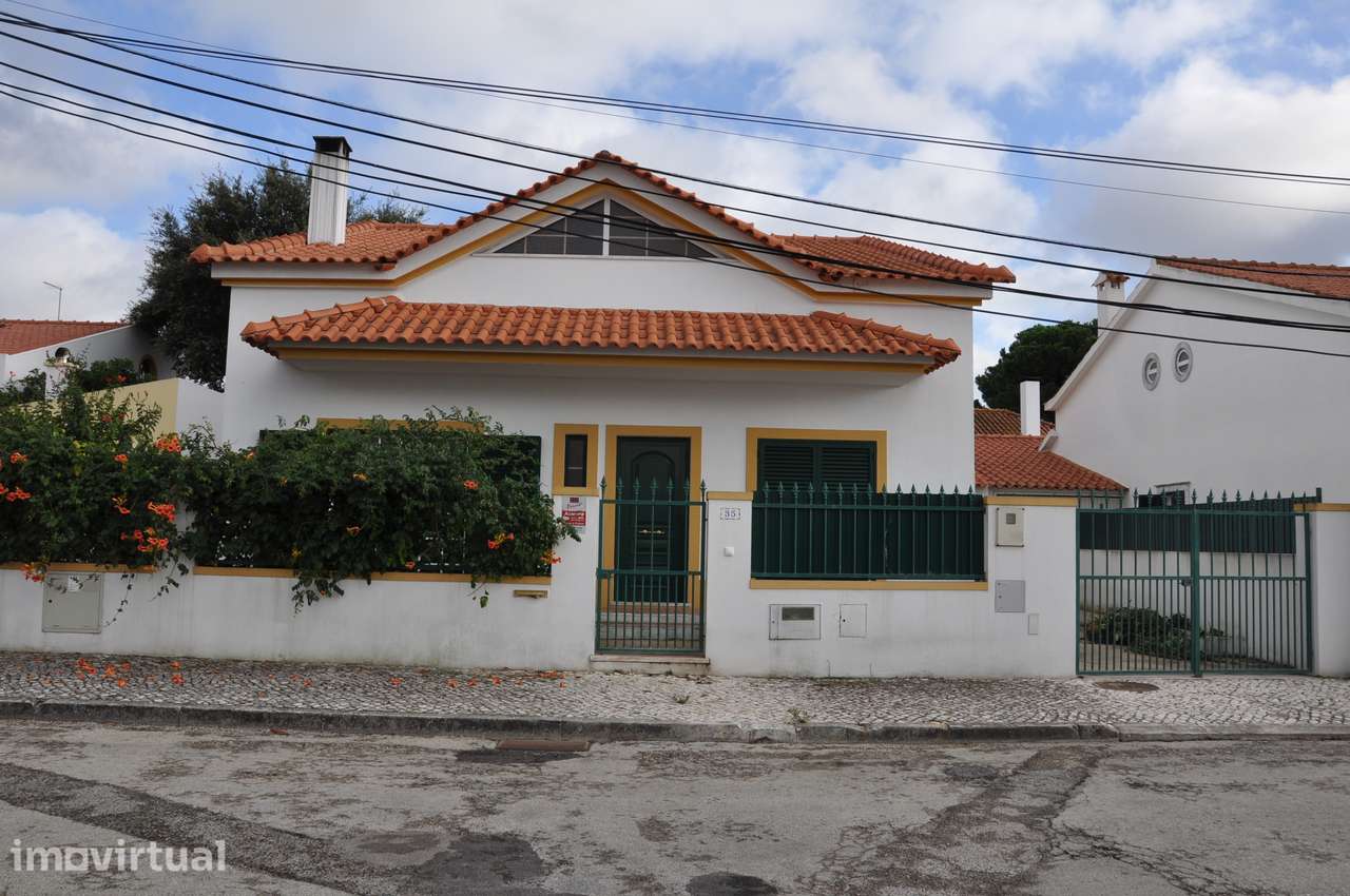 Moradia, 213 m², Azeitão (São Lourenço e São Simão) - Grande imagem: 2/22