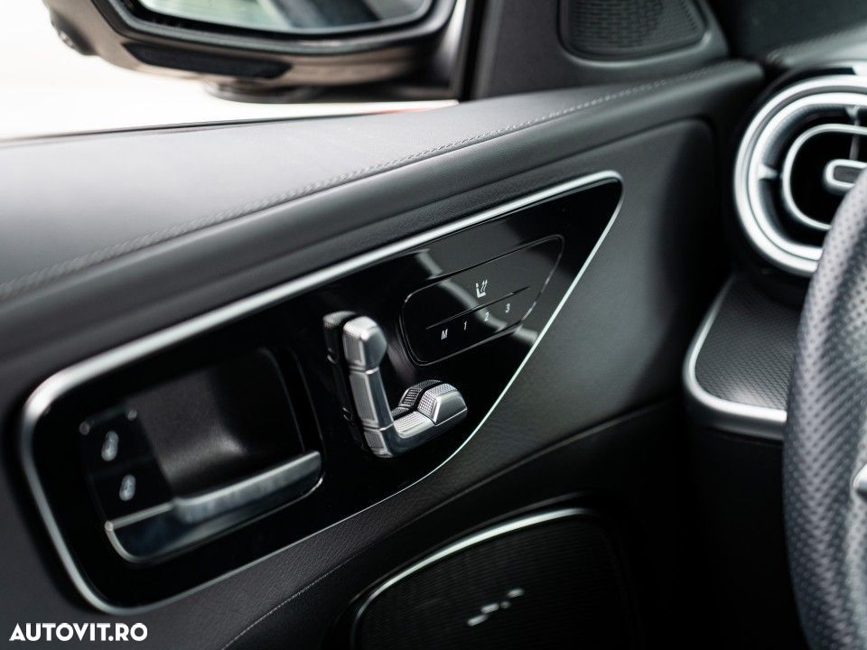 Mercedes-Benz C - 26