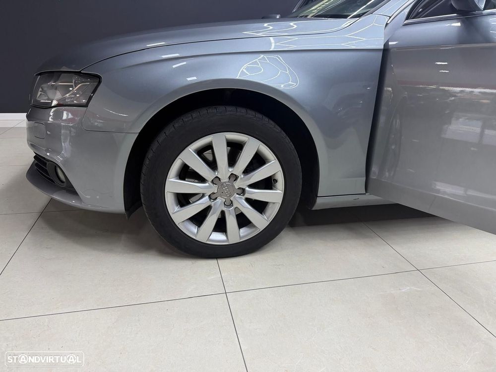 Audi A4 2.0 TDI exclusive Multitronic - 12