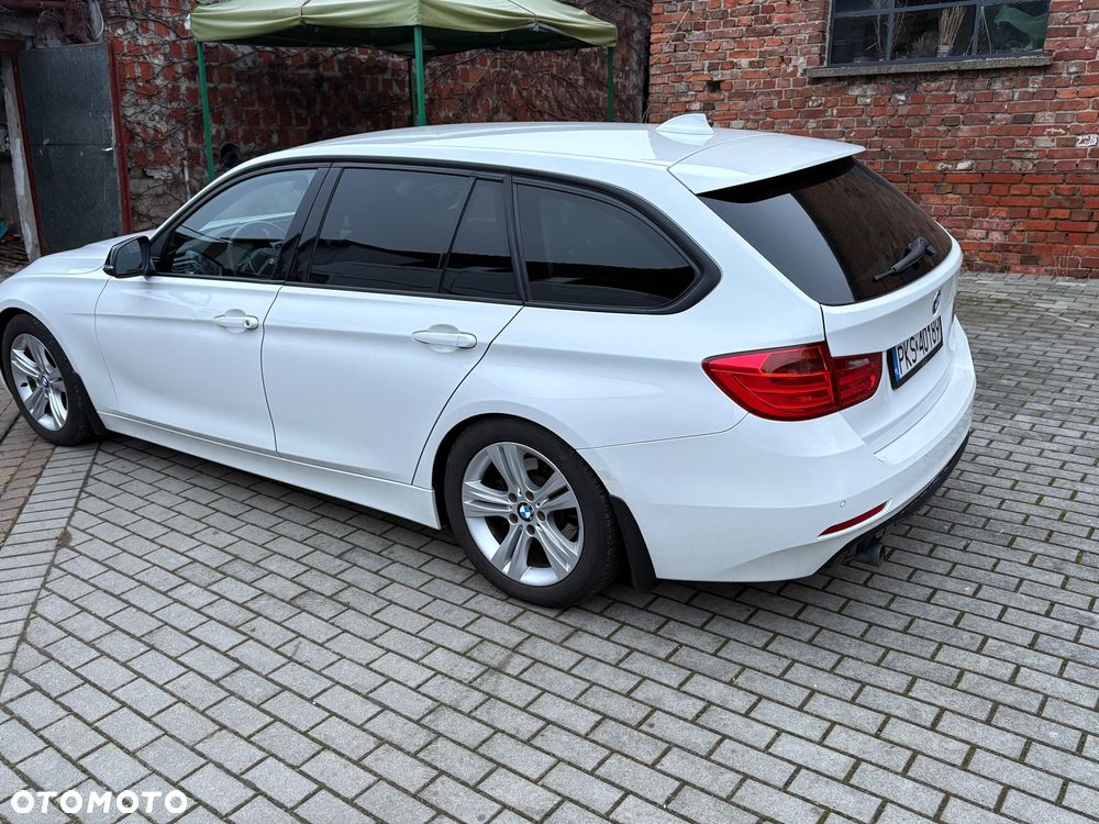 BMW Seria 3 320d - 13
