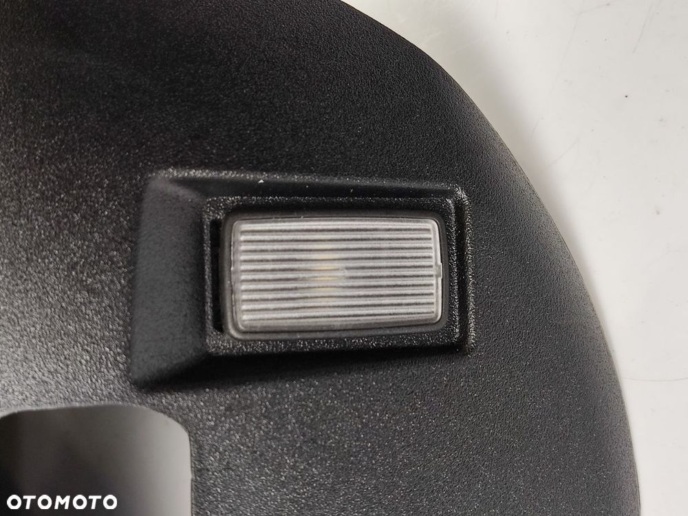 VOLVO XC40 17-21r Schowek - 4