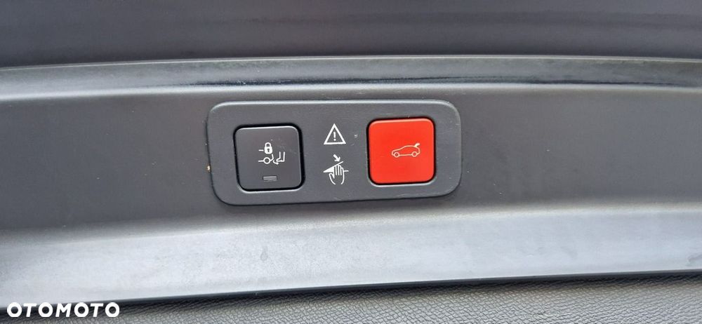 Peugeot 5008 - 26