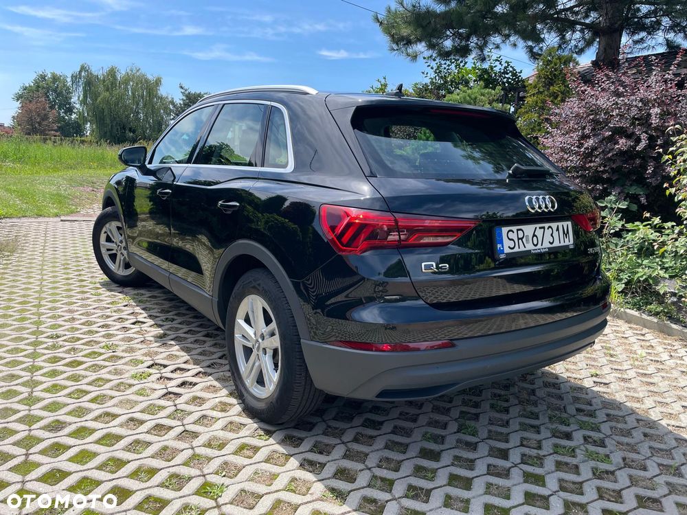 Audi Q3 35 TFSI - 3