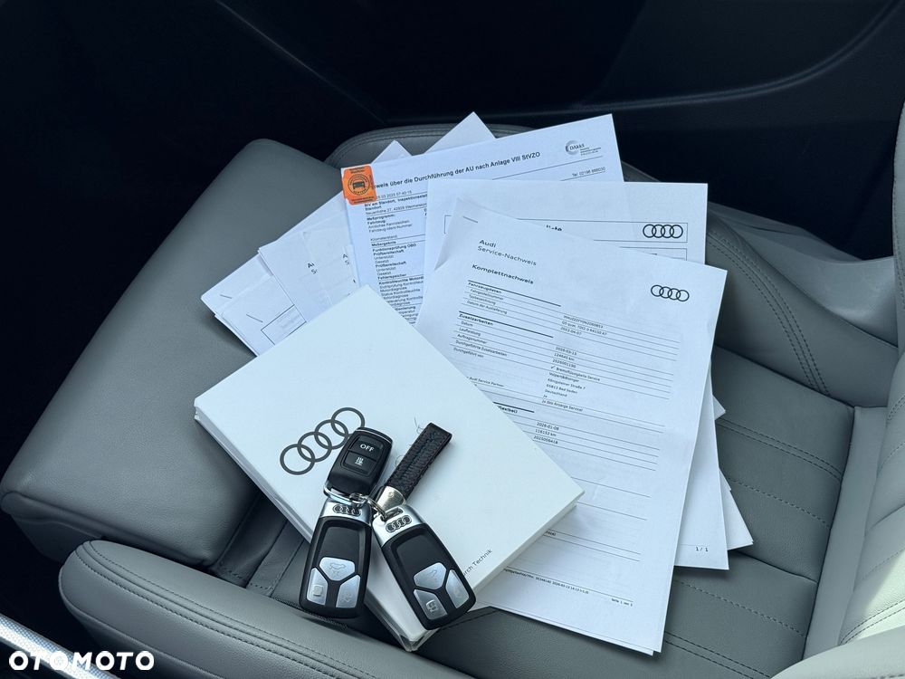 Audi Q5 40 TDI quattro S tronic S line business - 38