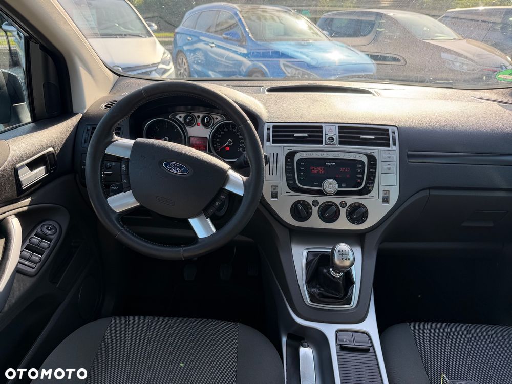 Ford Kuga 2.0 TDCi 2x4 Trend - 11