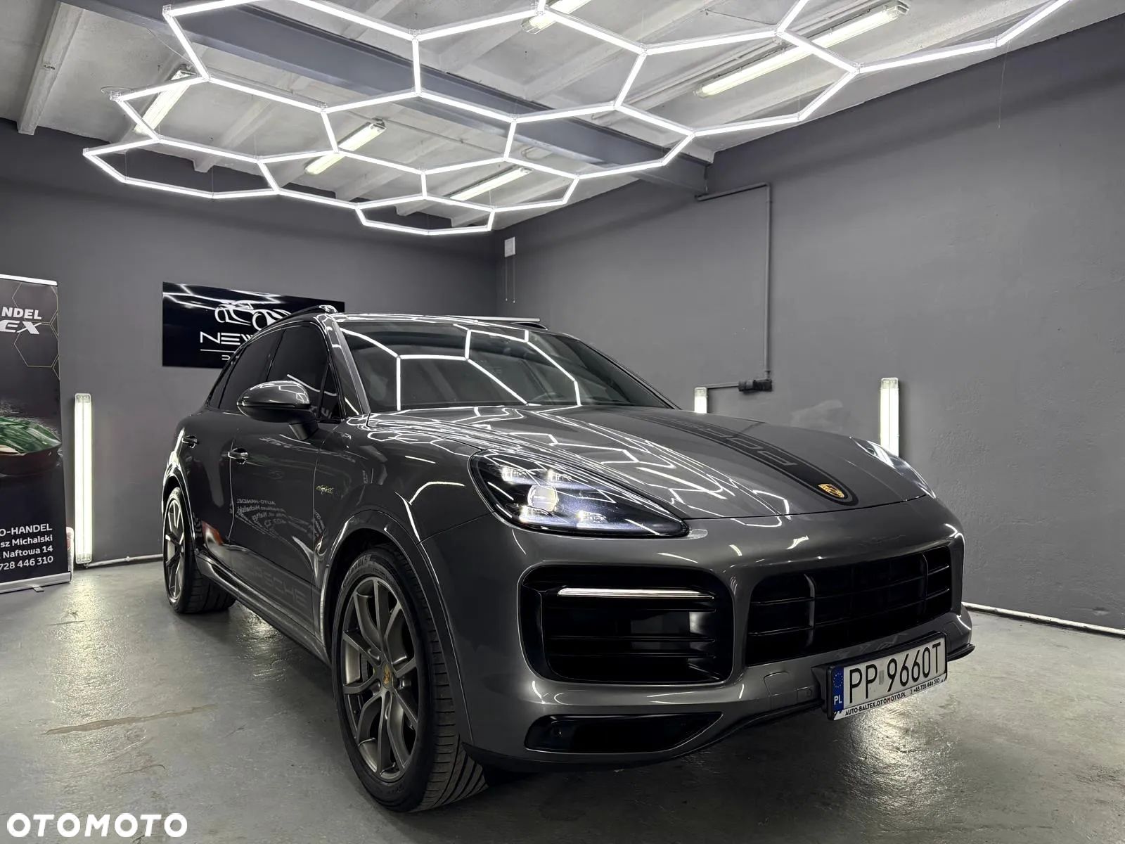 Porsche Cayenne E-Hybrid Platinum Edition - 1