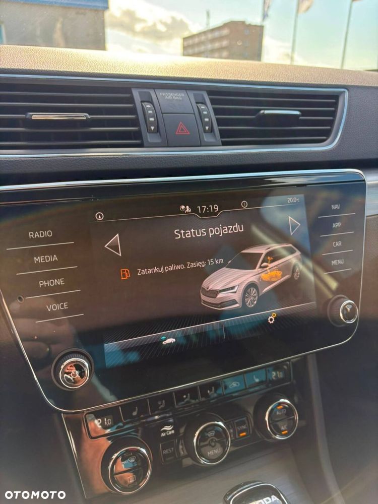Skoda Superb 2.0 TDI SCR Style DSG - 21