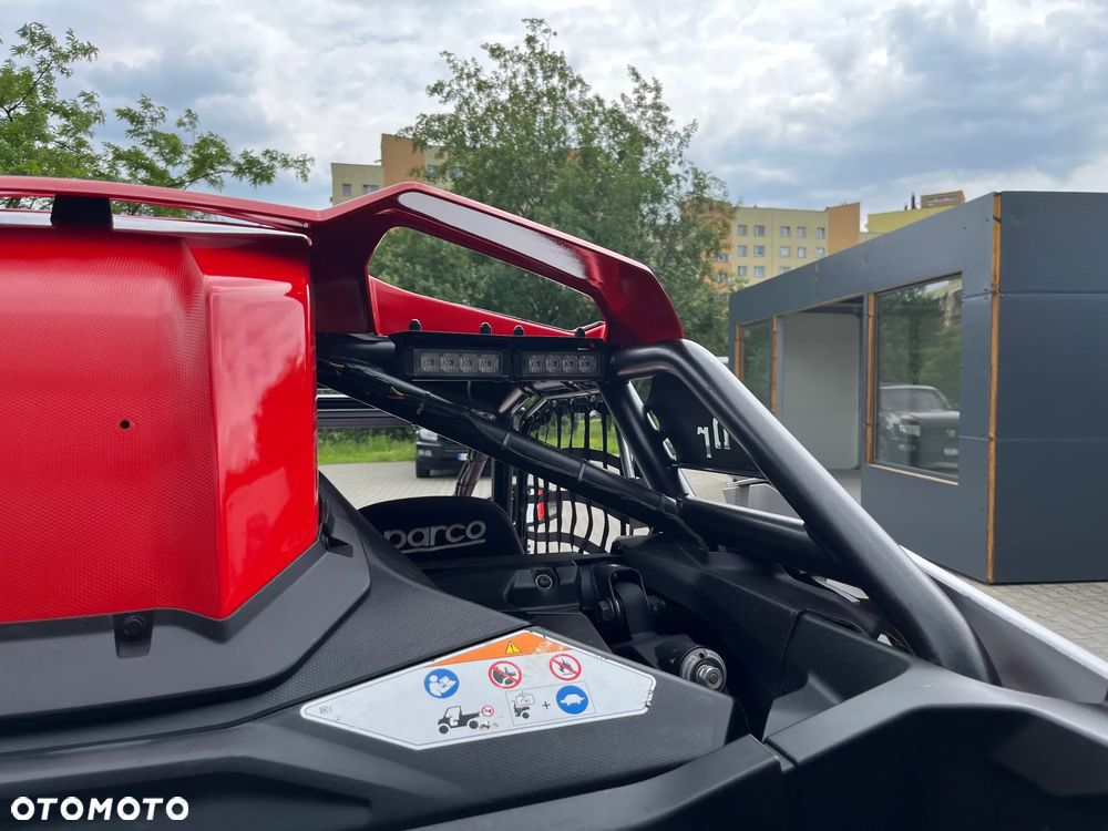 Can-Am Maverick - 13