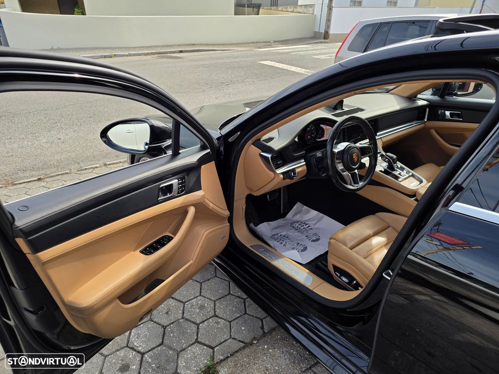 Porsche Panamera Turbo - 11