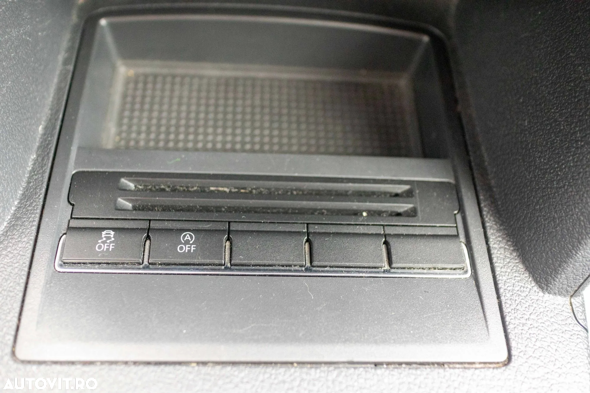 Volkswagen Touran - 14