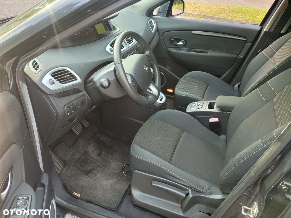 Renault Scenic 2.0 16V 140 CVT Luxe - 8