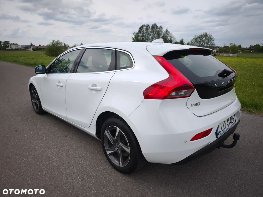 Volvo V40 D2 Momentum - 7