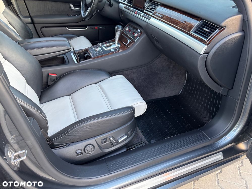 Audi A8 - 26