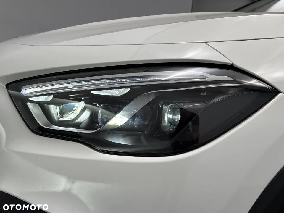 Mercedes-Benz GLA 200 Progressive - 24