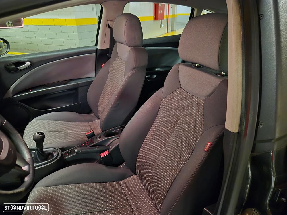 SEAT Leon 1.6 TDI DPF E-Ecomotive Style - 20