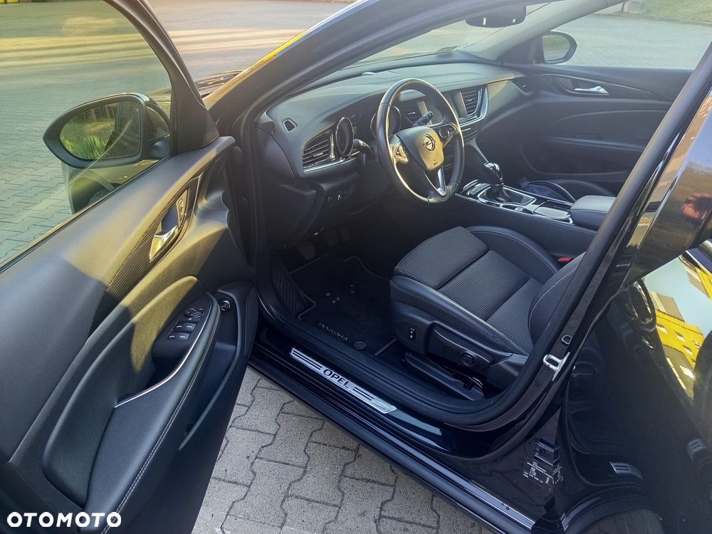 Opel Insignia - 8