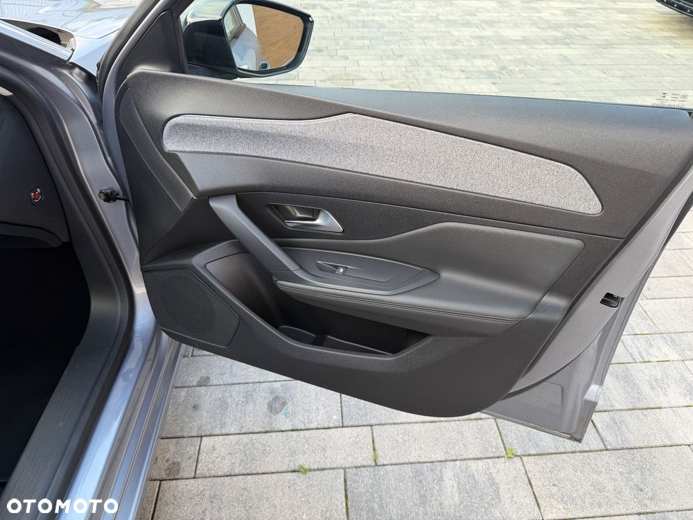Peugeot 308 BlueHDi FAP 130 EAT8 Stop & Start Active Pack - 23