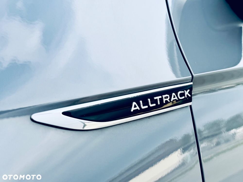 Volkswagen Passat Alltrack 2.0 TDI SCR DSG 4Motion - 22