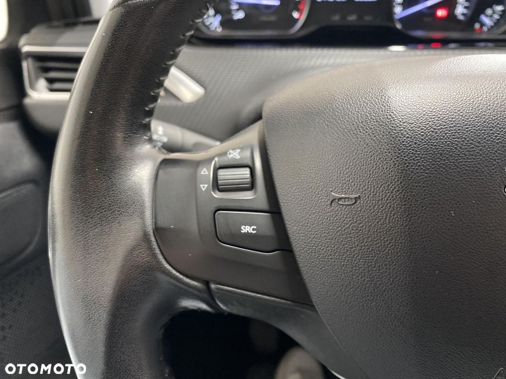 Peugeot 2008 1.2 Pure Tech Active S&S - 13