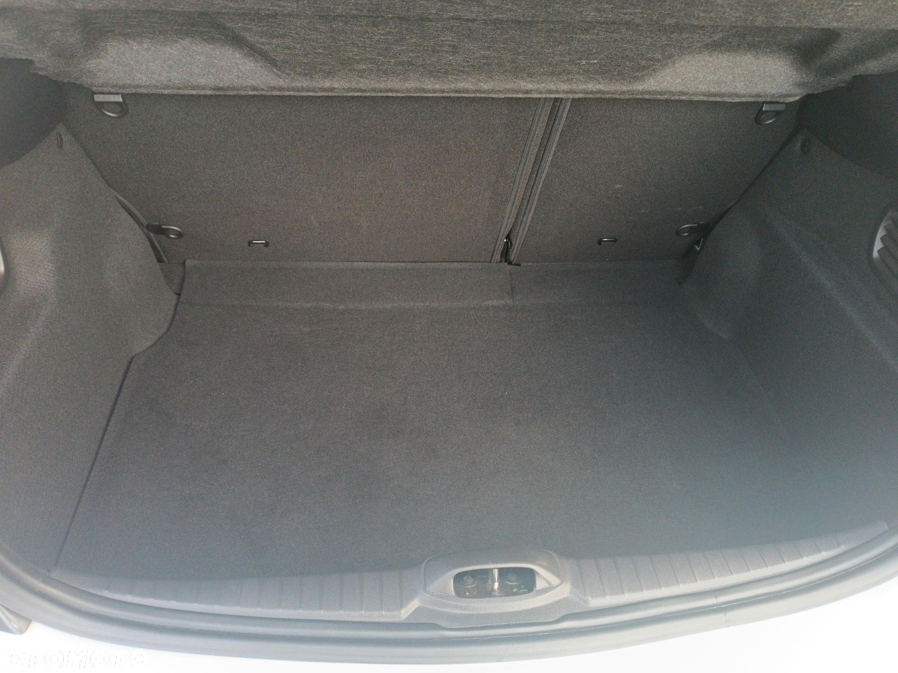 Peugeot 208 1.2 PureTech GPF Allure S&S EAT6 - 11